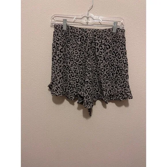 American Eagle Shorts - Picture 2 of 3